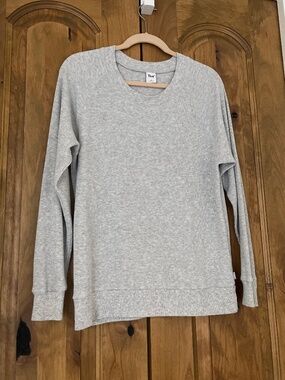 Aritzia Tna Waffle Raglan Longsleeve small — Heather chrome